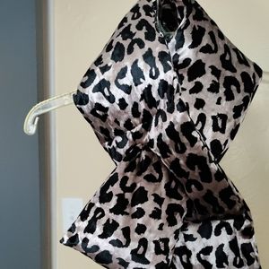 NWT Anthropologie Pull-Through Leopard Scarf